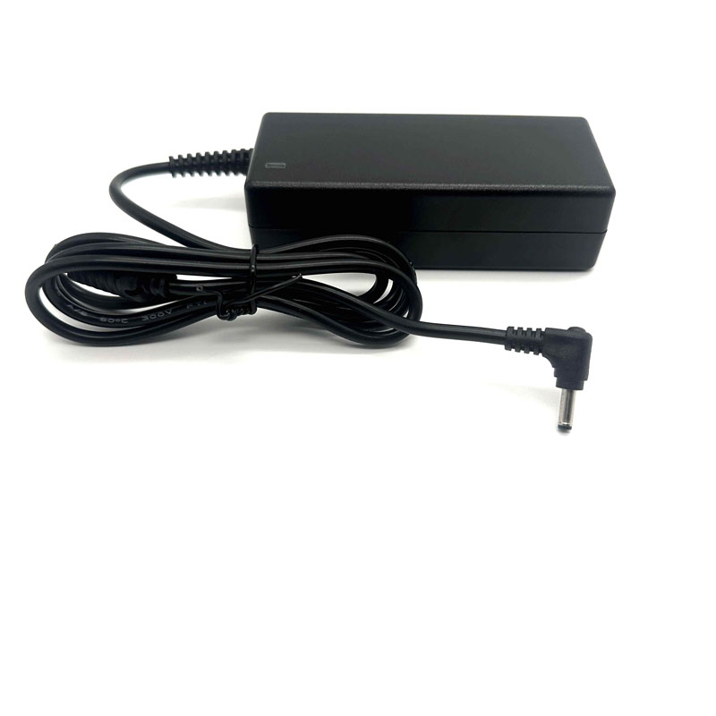 Universal 19V 3.42A 65W 3.5*1. - Laptop Accessories Hp ulasan dan harga
